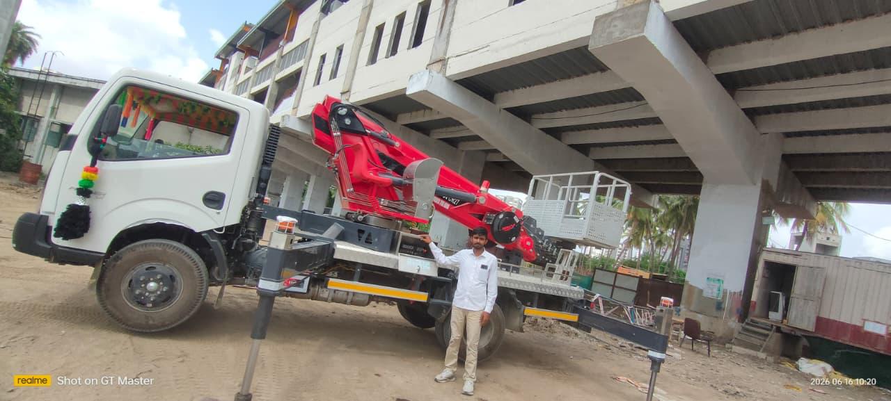 Vidhistutya boom lift supporting infrastructure project